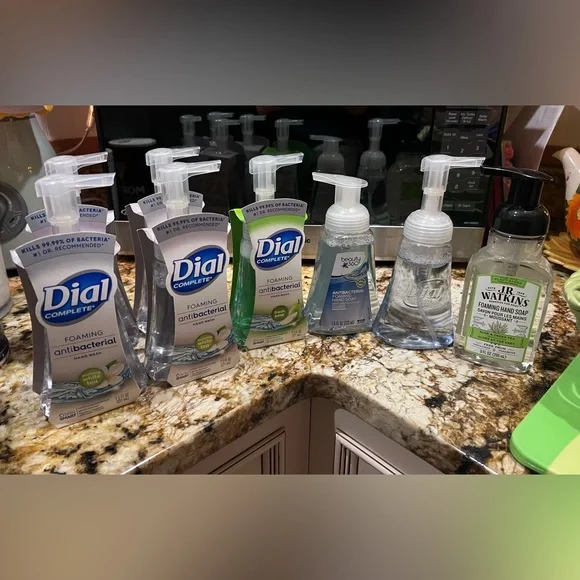 Hand Soap Bundle! (8 Hand Soaps Total) - Picture 2 of 2